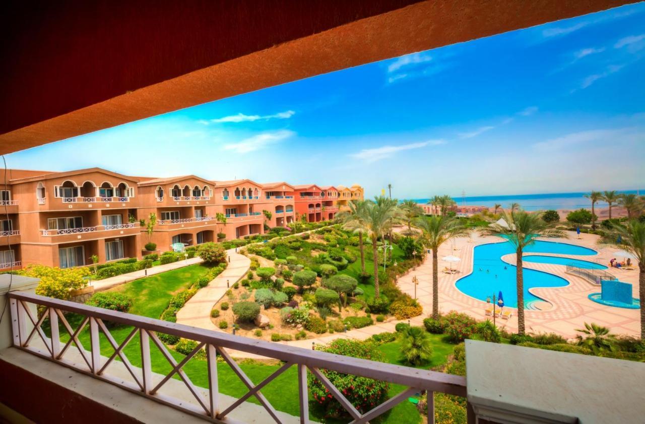 منتجع Porto Sokhna Powered By Amer-group Family Only 4*