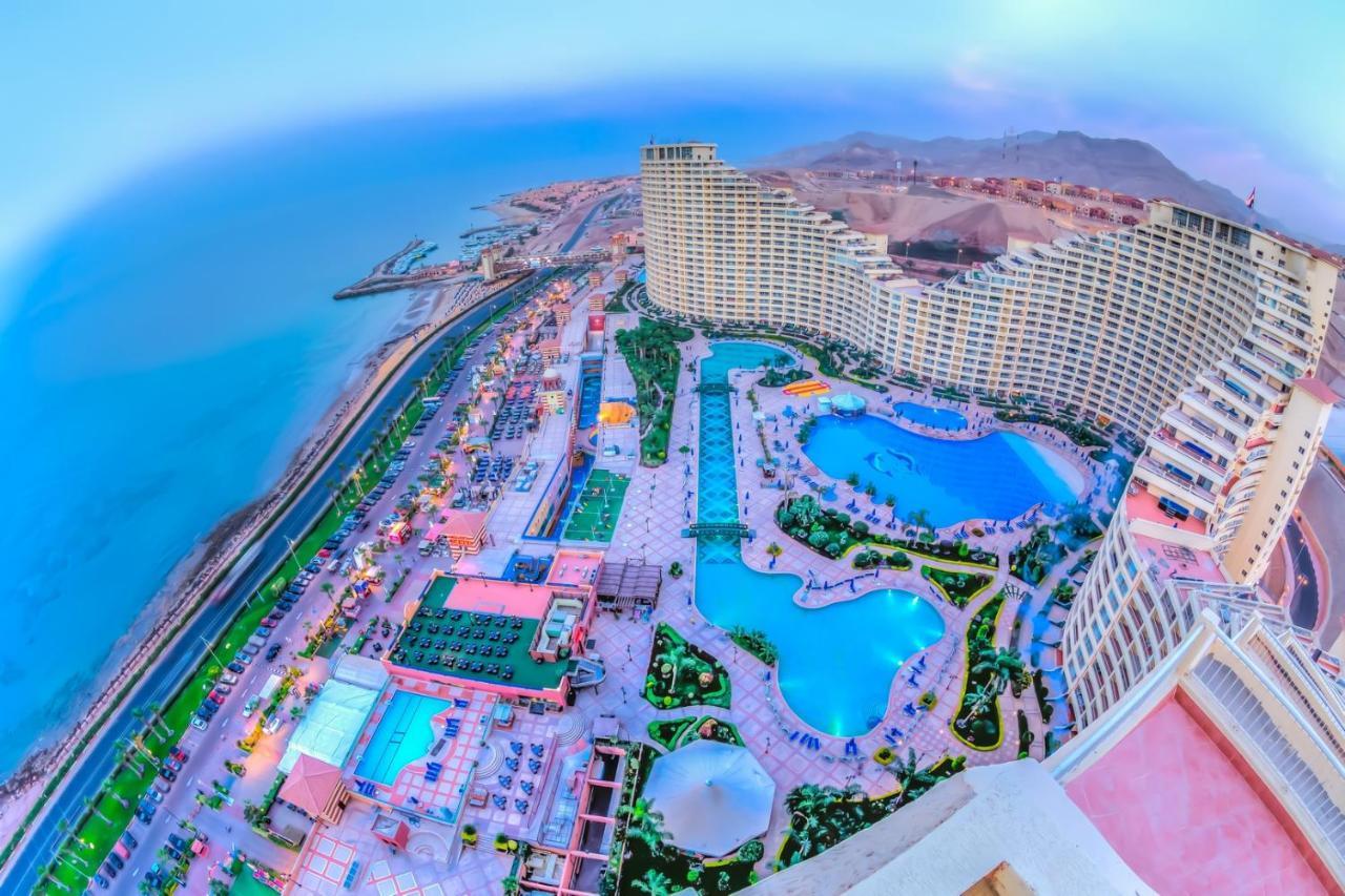 Porto Sokhna Powered By Amer-group Family Only Resort