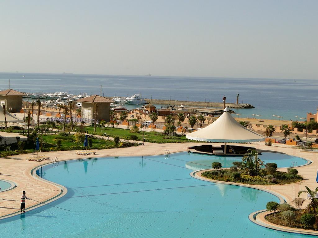 Porto Sokhna Powered By Amer-group Family Only Resort 4*